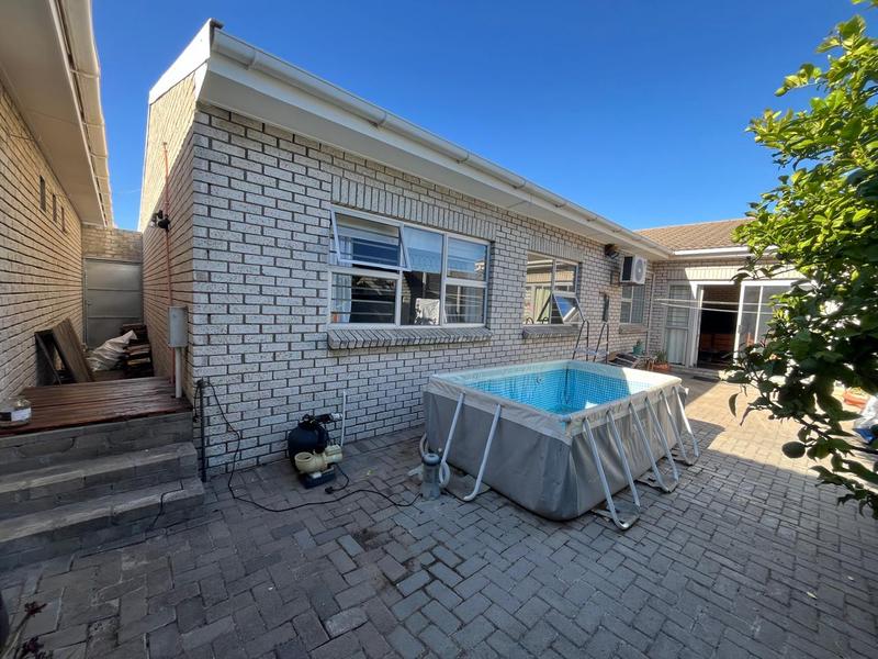 To Let 4 Bedroom Property for Rent in Brackenfell South Western Cape